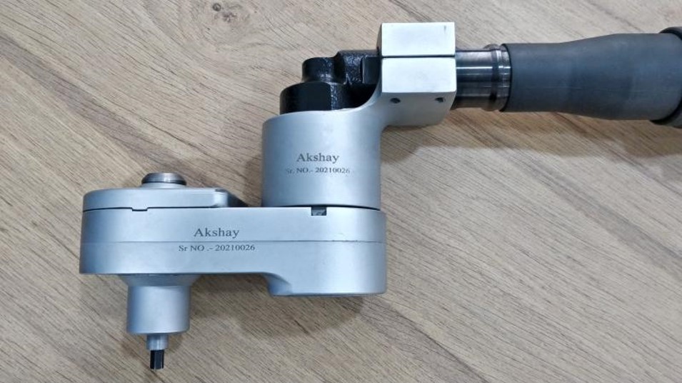 Crowfoot Attachment image of Hold & Drive type from Akshay Industries